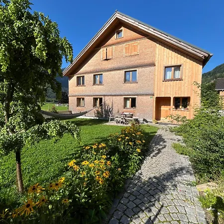 Daire Carpenters House In Historic Village *